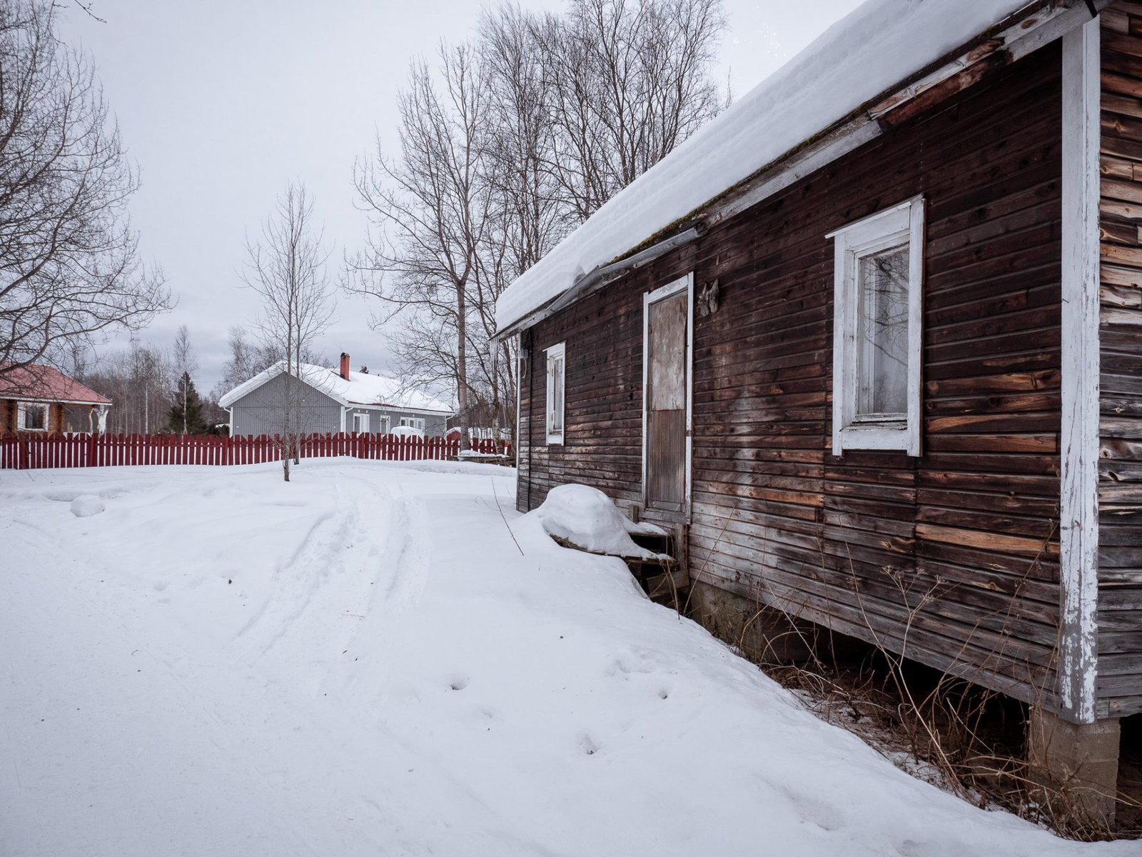 Maison sou la neige – Laponie